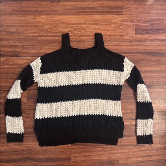 Black and Cream Striped Sweater - Picture 1 of 5